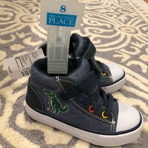 Children’s Place NWT size 8 boys sneakers